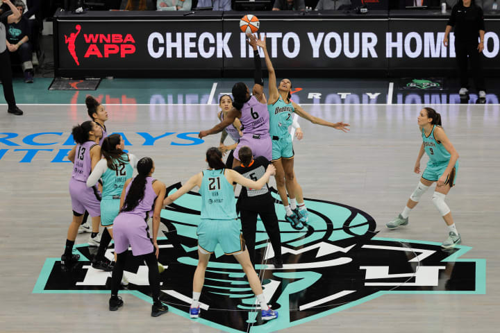 New York Liberty vs Golden State Valkyries